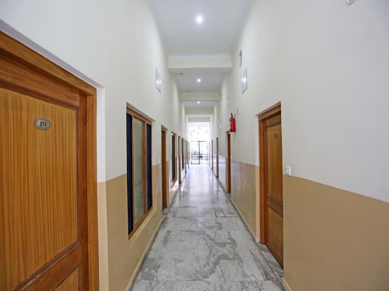 Oyo 19638 Hotel Jay Continental Almora Εξωτερικό φωτογραφία