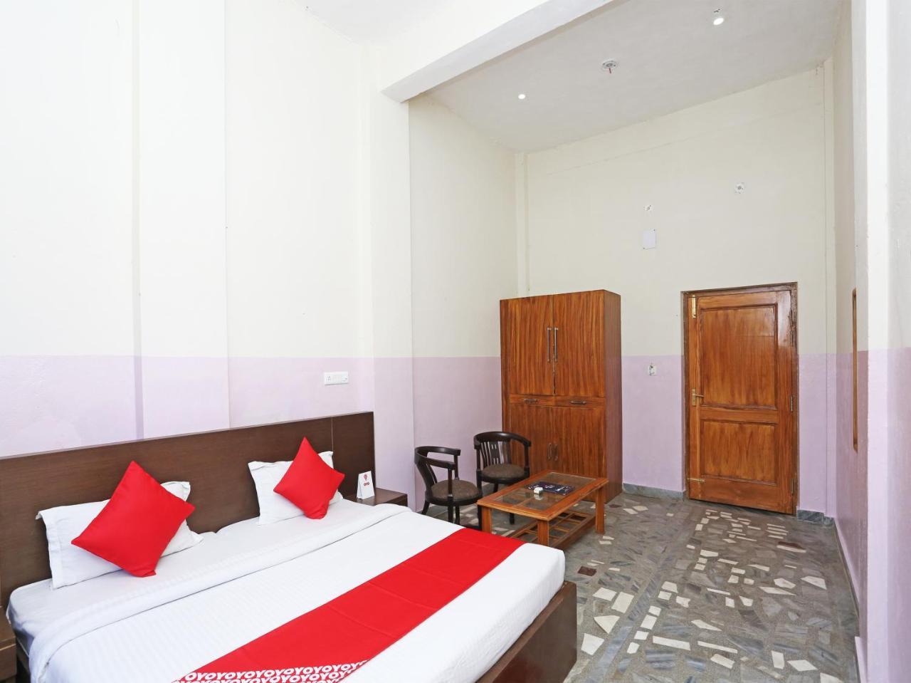 Oyo 19638 Hotel Jay Continental Almora Εξωτερικό φωτογραφία